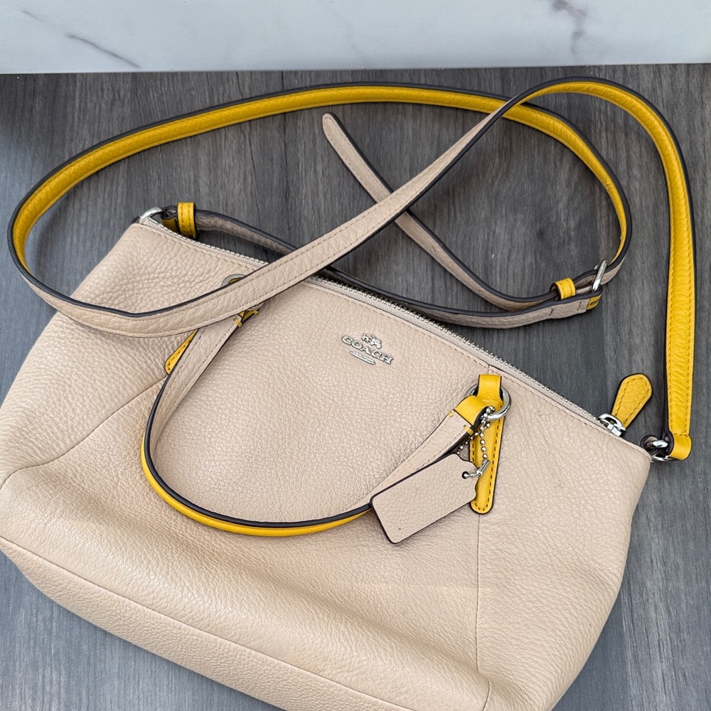 Coach Cream and Yellow Shoulder Bag - Picture 6 of 10